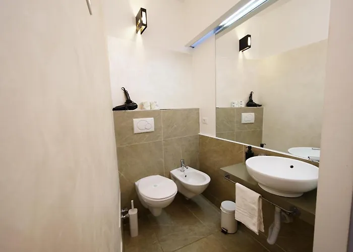 فندق مبيت وإفطار Nerva Suburra 4*